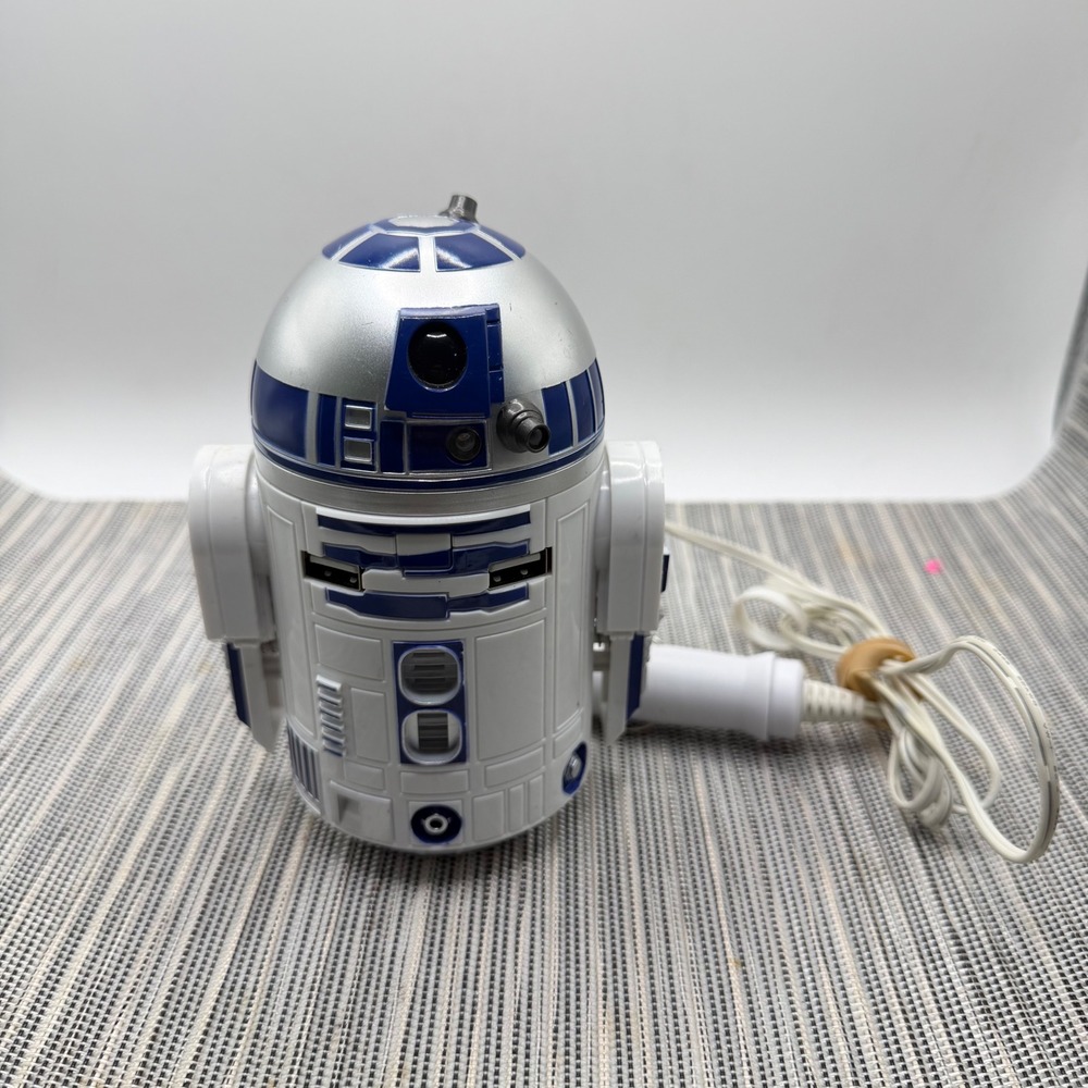 Star Wars R2-D2 USB Car Charger Dual Port 12V Vehicle Power Adapter Droid Sounds